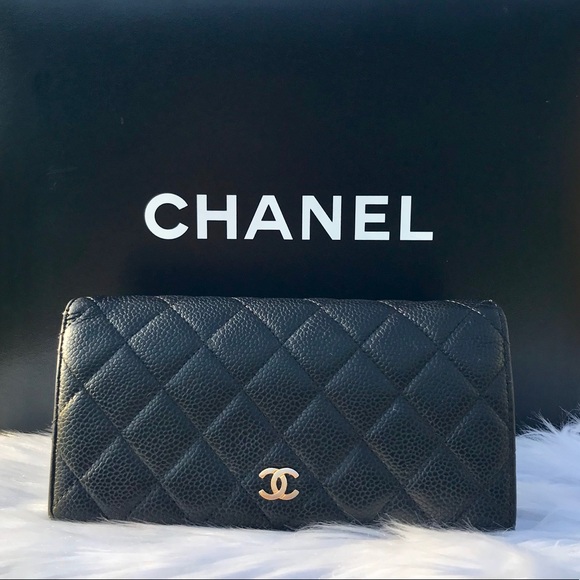 CHANEL Handbags - Chanel Caviar Leather Quilted Wallet